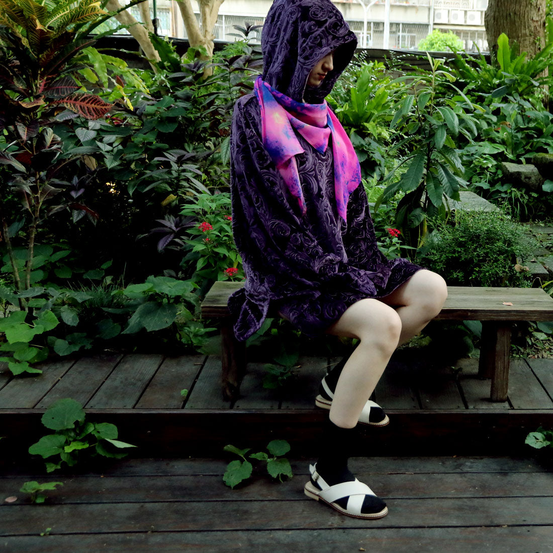 buy fashion silk scarf online paris taipei tokyo isetan dover street market selfridges 