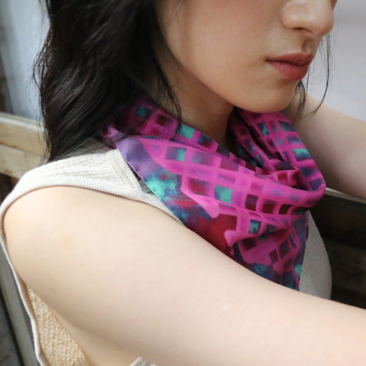 スカーフ 通販 女性 プレゼント. buy silk fashion scarf from a friend of mine online paris taipei tokyo.