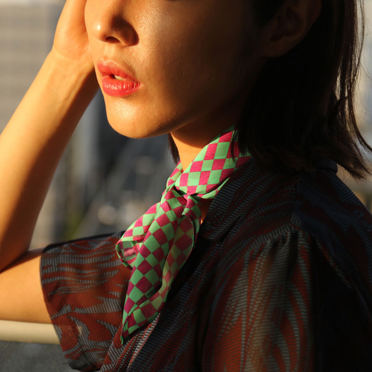 green silk scarf for 渡边万美 online paris taipei tokyo