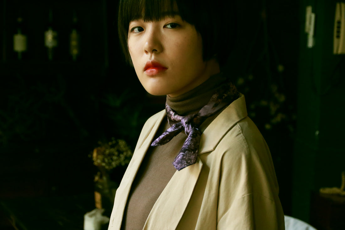 buy violet cotton satin scarf online 時尚 方巾穿搭 質感推薦 paris taipei tokyo from a friend of mine