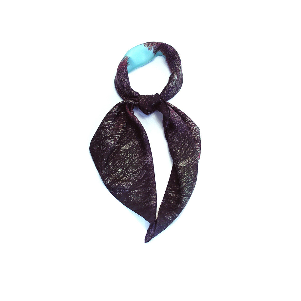 Shop bandanas & black square head scarf for women as luxury accessories online, in Paris & Tokyo!