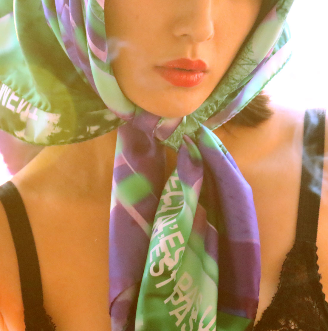 buy stylish fashion green purple silk head scarf vetements スカーフ from a friend of mine online paris taipei tokyo isetan harrods dover street market bambi watanabe 渡边万美