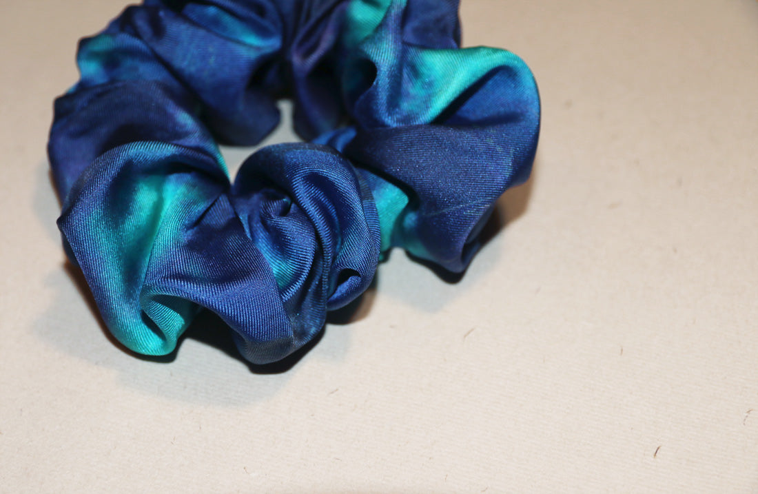 buy blue fashion silk scrunchies online paris taipei tokyo harvey nichols isetan selfridges barneys new york 
