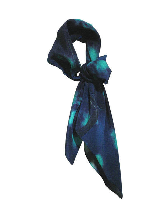 Buy blue fashion silk scarf styles for women as luxury accessories online & in Paris!