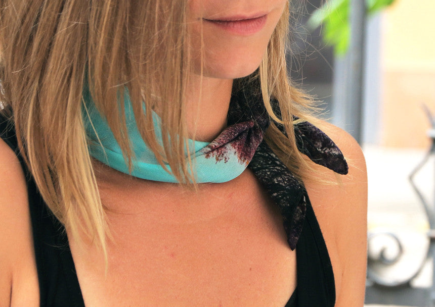 Buy Luxury Fashion Silk Scarf Style Paris & Tokyo! Carré de luxe en Edition-Limitée. Ready for David Jones, Colette & Harrods!