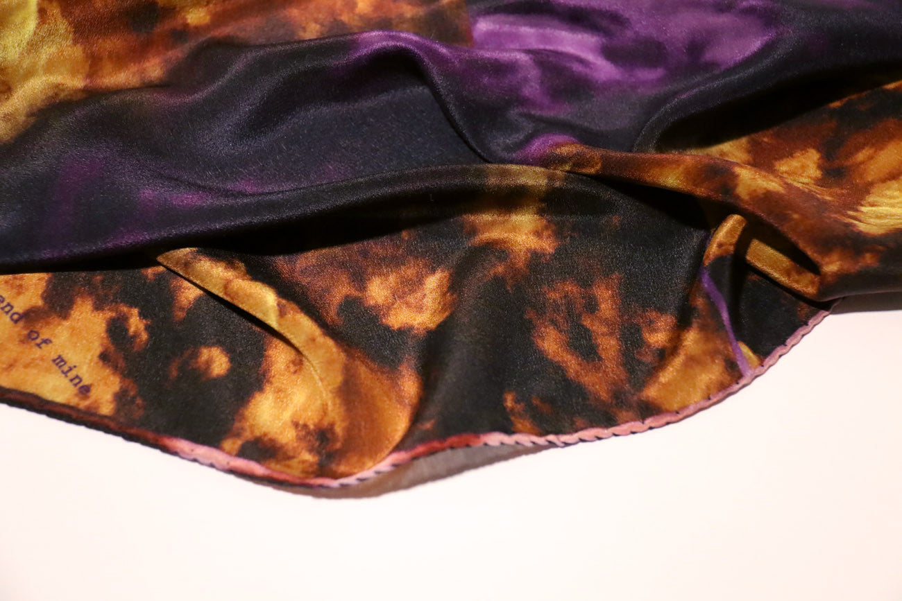 Deutz & purple neck scarf styles are perfect gifts for women. Shop at David Jones, Harrods & Farfetch.