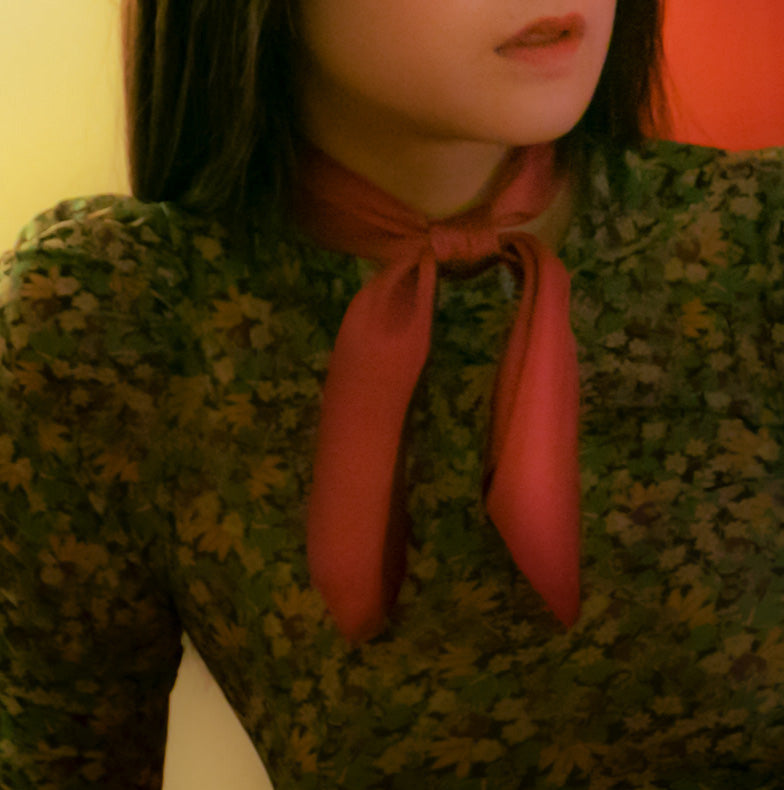 紅色法式絲巾領巾造型 日本製
