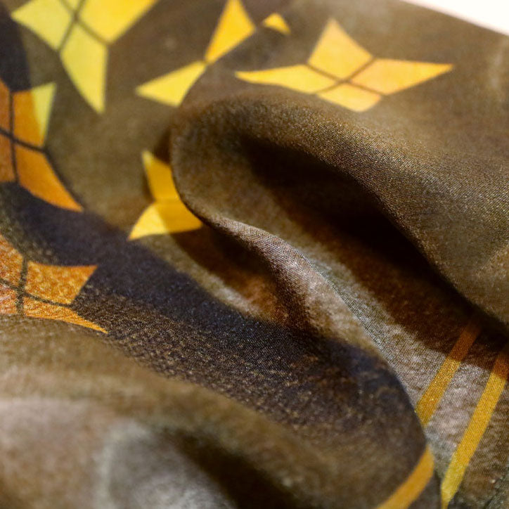 Imprimé unique en soie; Unique print in fine silk from a friend of mine.